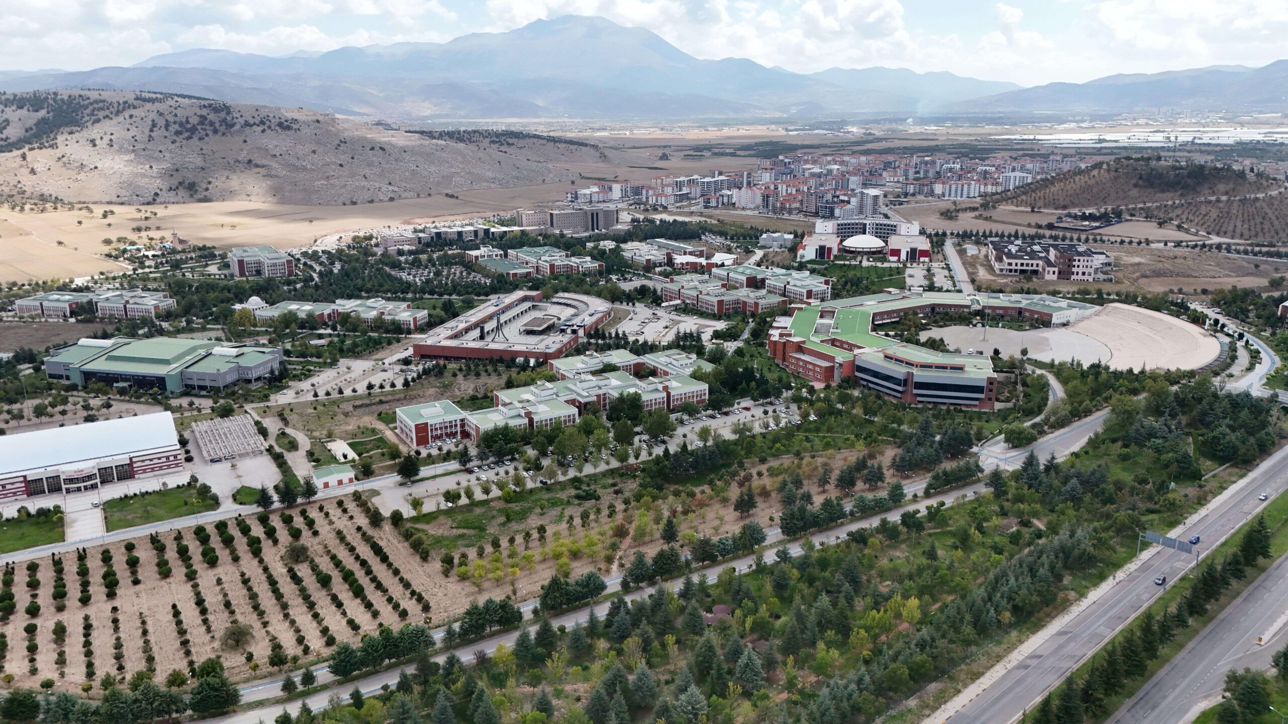 Read more about the article Campuses Where Few Know Jesus